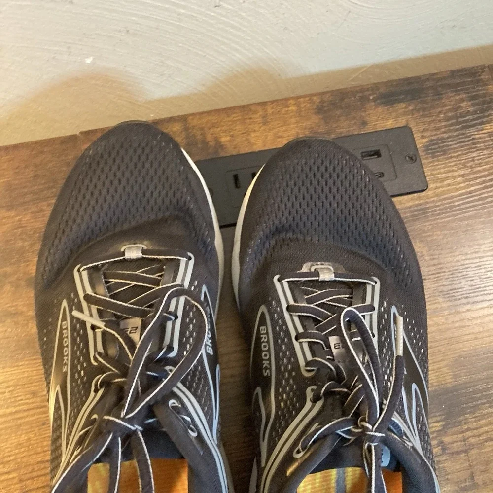 Brooks‎ Ariel GTS 23 Womens 10 B Black Gray Stability Running Shoes Walking